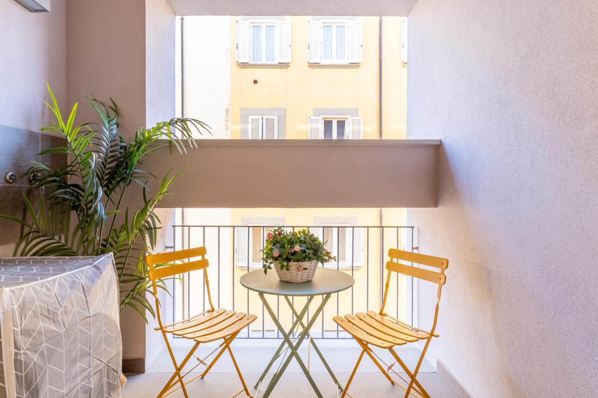 Piazza Cavallotti & Mercato Centrale Apartment! Livorno Exterior foto